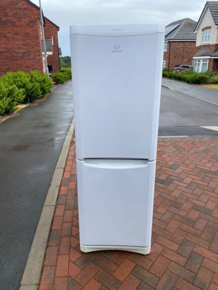 Fridge freezer