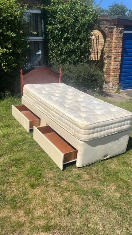Single bed with mattress