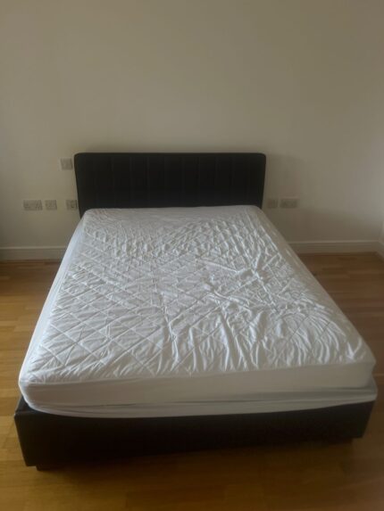 King size bed with mattress